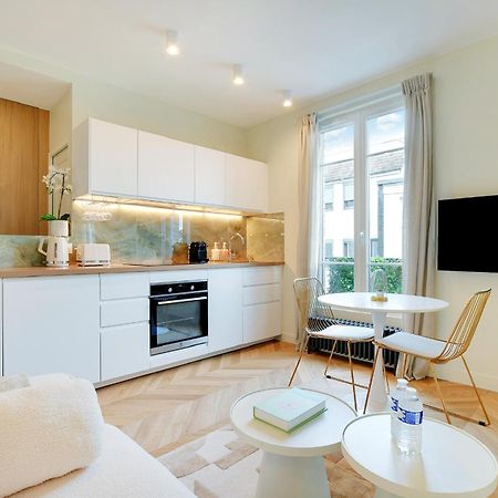 Suite Deluxe 1 By Les Maisons De Charloc Homes Boulogne-Billancourt Zewnętrze zdjęcie