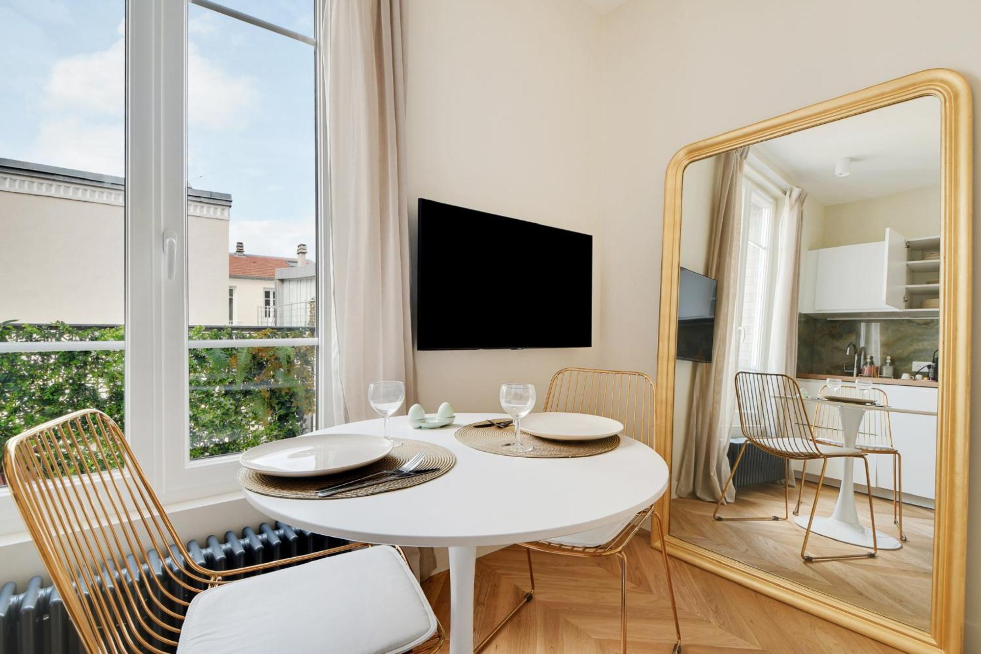 Suite Deluxe 1 By Les Maisons De Charloc Homes Boulogne-Billancourt Zewnętrze zdjęcie